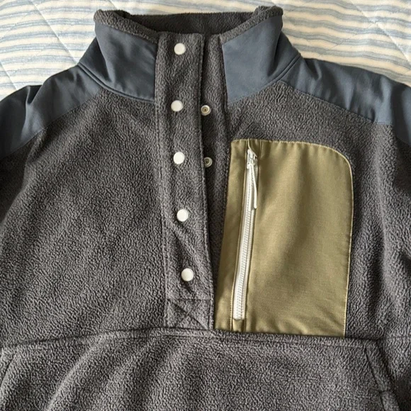 Prana women’s fleece pullover - Picture 3 of 5